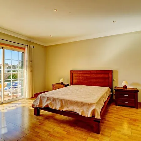 Vale Rabelho Is A Great 5 Bedroom With Private Pool And Ac Short Walk To Vale De Parra Villa *