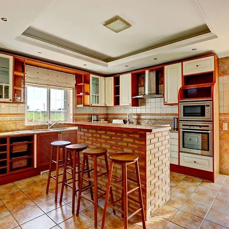 Vale Rabelho Is A Great 5 Bedroom With Private Pool And Ac Short Walk To Vale De Parra Villa *